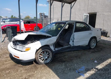 1994 Honda Accord Ex/Ex-R z USA, uszkodzony, nr VIN 1HGCD5656RA085372